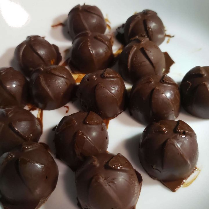 keto dark chocolate nut balls are ready to serve in about 30 minutes