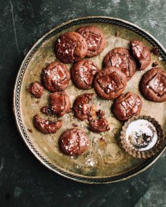 low carb keto chocolate holiday cookies