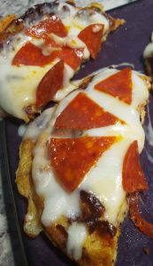 Keto chaffle pizza - ready to eat in just 5 minutes!